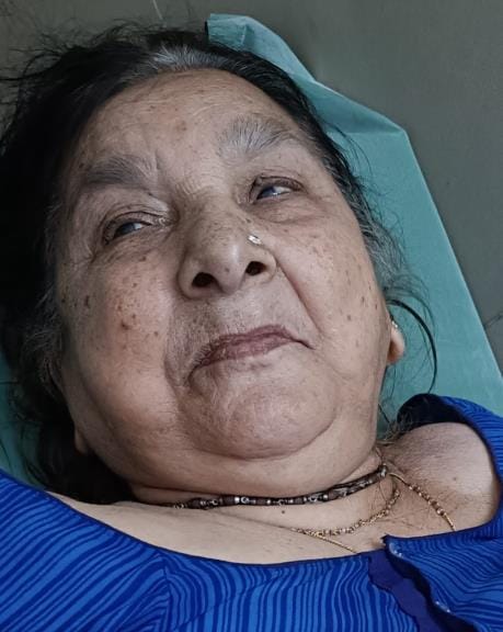 An old woman who went to visit Bihariji temple fainted