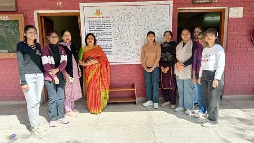 Signature campaign launched in Hindu Kanya College