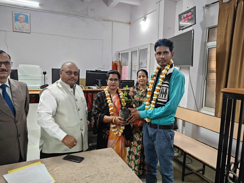 लोक अदालत में पति-पत्नी के बीच हुआ समझौता