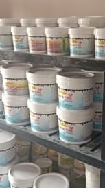 The municipal corporation prepared five thousand liters of paint from cow dung
