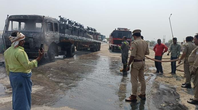 The truck caught fire, the driver saved his life by jumping