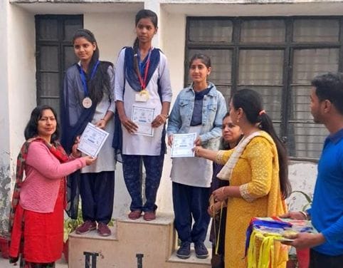 Asmita won in indoor games, Pravendra in TT, Sonali and Deepanshu in carrom