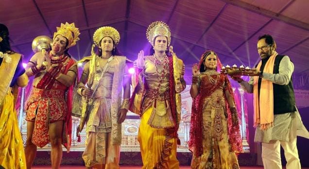 Issar laughed like Raavan, Bindu became Hanuman