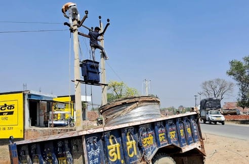 Wires of five poles were changed, power supply was disrupted for six hours in nine villages