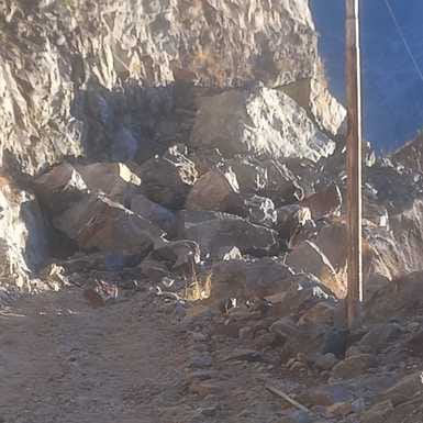 Due to the hill cracking in Maucha Dhank, Kut Panchayat was cut off from communication