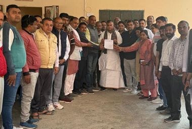 Memorandum submitted to MP Satpal Brahmachari regarding restoration of old pension