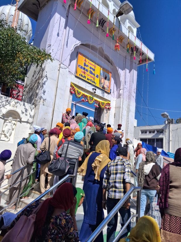 Devotees performed prayers and made vows in Charanganga.