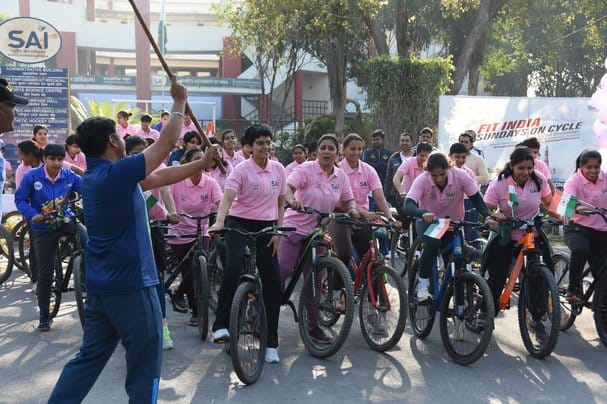 Pink Cyclothon: Geeta Phogat gave the message of women empowerment with her sisters