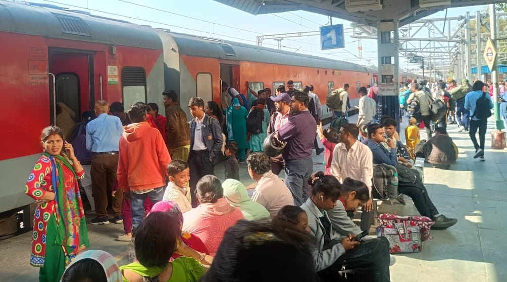 The system is derailed.......delay in trains is a big problem for the migrants and passengers returning home for Holi