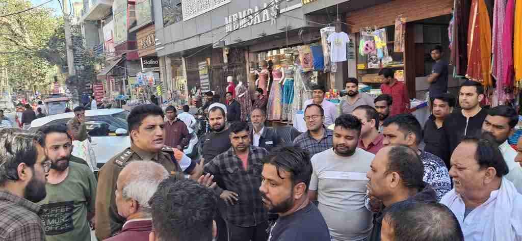 Encroachment removed in main market, shopkeepers warned