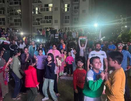 Diwali is celebrated 5 days before Holi