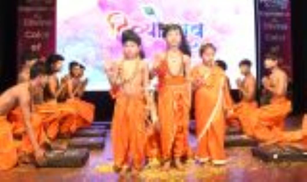 India's vast culture was seen in Divyotsav