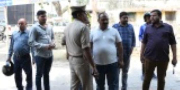 During Janta Darshan, MLA was abused and threatened