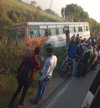 Bike rider dies after colliding with roadways bus