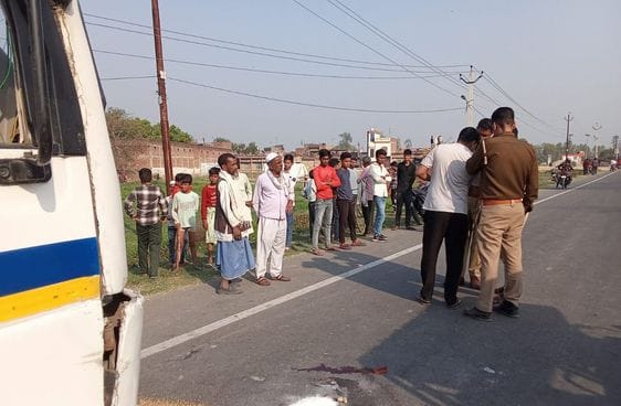 Bike riding couple died in collision with private bus, son injured