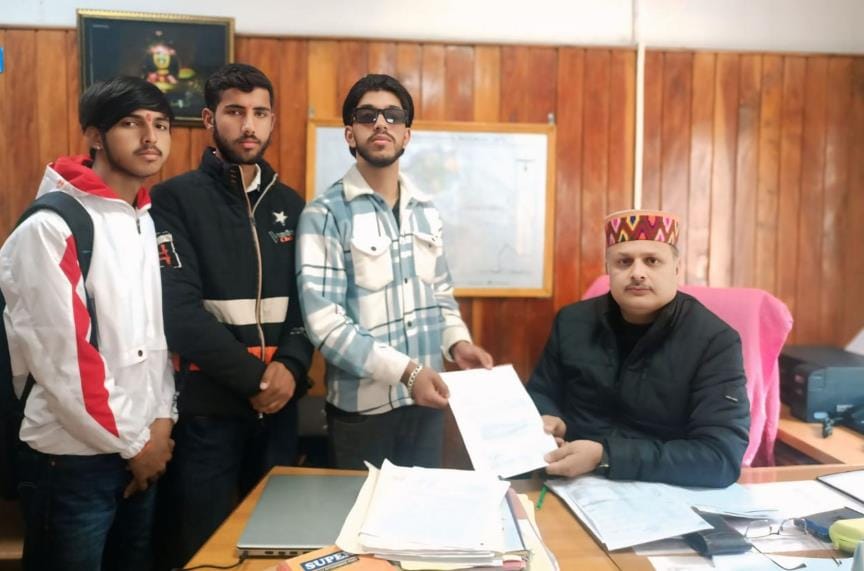 The MLA consulted the minister regarding the road