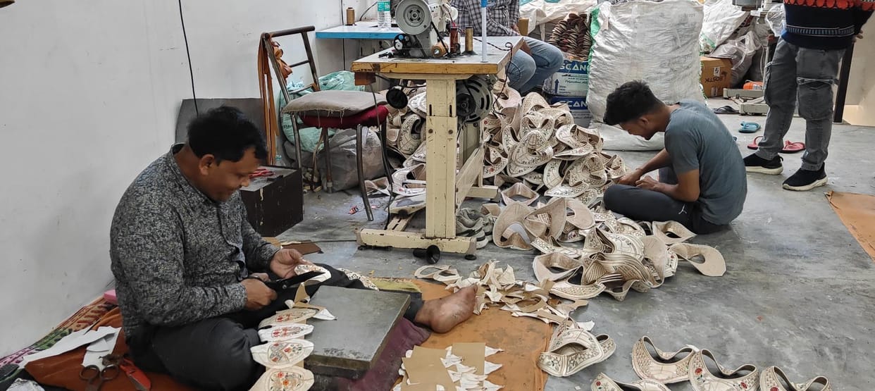 Voice of artisans and businessmen raised in Vidhan Sabha
