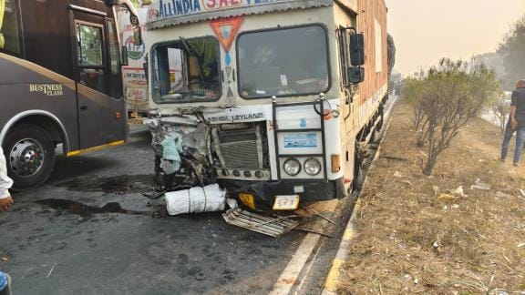 Turning vehicles in a single lane has become fatal