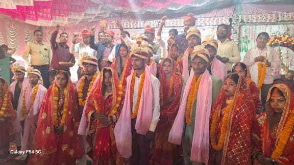 Mass marriage: 194 couples tied the knot