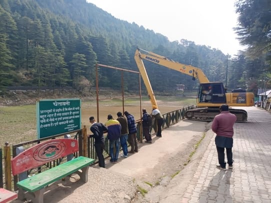 Silt is being removed from Dal Lake on the suggestions of Lakeman of India
