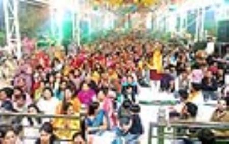 Come to the aid of the loser, my heart calls out to you come... but the devotees danced