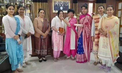 Students Sheela and Sheetal passed the UGC NET exam