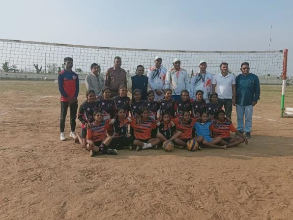 Rudrapur's daughters showed their strength in state level volleyball