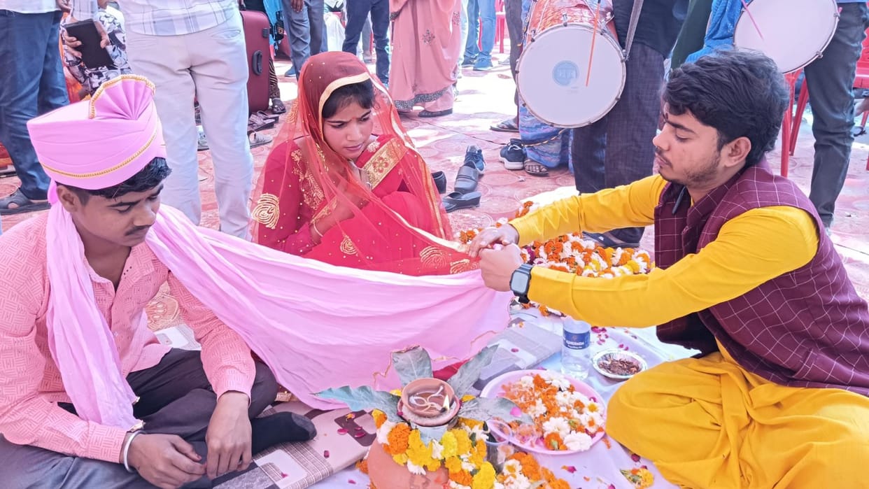 150 couples got married in a mass marriage