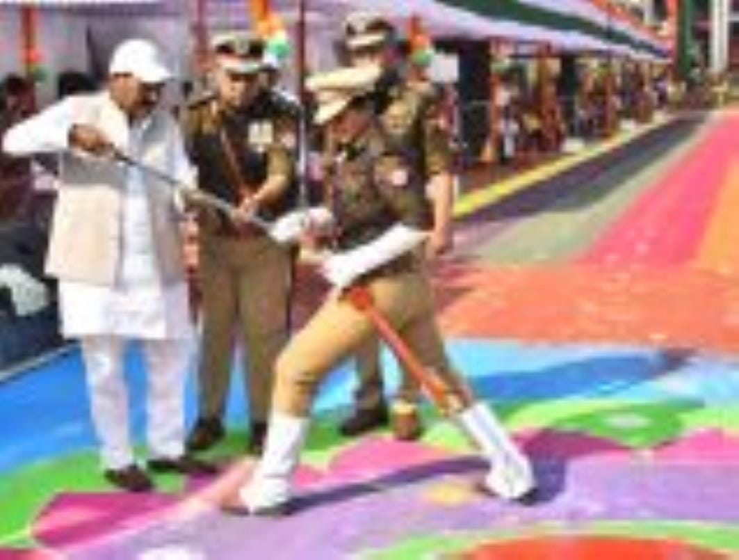 Ananya Atri became the best deputy jailer and Pradeep Singh of Uttarakhand became the best jail guard
