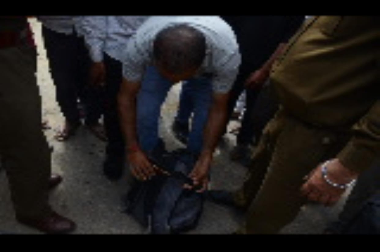 Villagers caught three youths in the case of bike theft