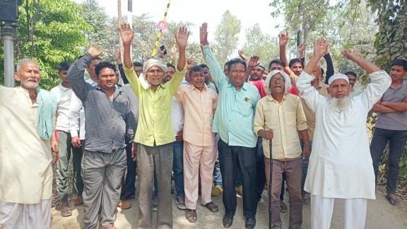Villagers protested against the underpass