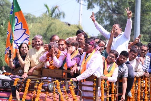 Praveen Popli became the king of the city by defeating Singla.