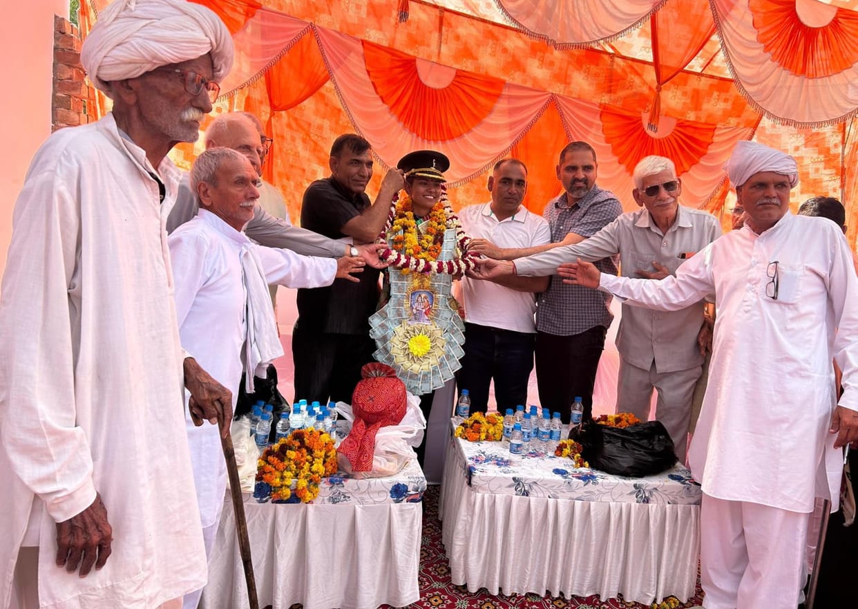 nidhi lora became lieutenant