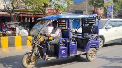 Erickshaws will run on fixed routes from May Municipal Corporations portal ready plan made with RTO and police