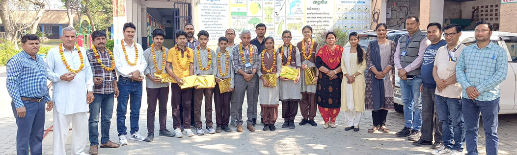 Children of Model Sanskriti School first in district in Super-100