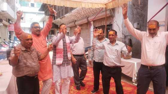 Forget all the grievances and celebrate Holi in harmony: Purushottam Das