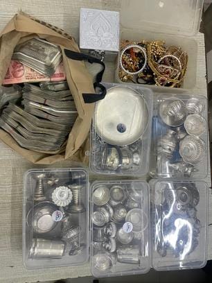 mauganj news : They were committing theft in Karnataka, police caught the accused with goods worth 20 lakhs