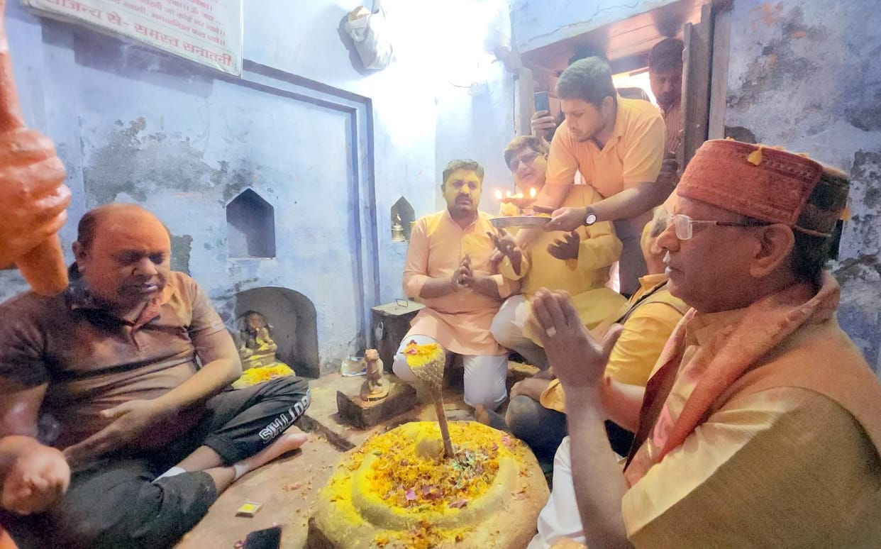 Gulal was thrown at Kartikeya Mahadev temple after 46 years