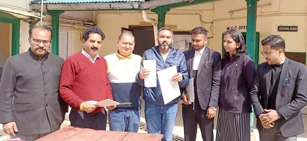 Complaint submitted to register FIR against choreographer Farah