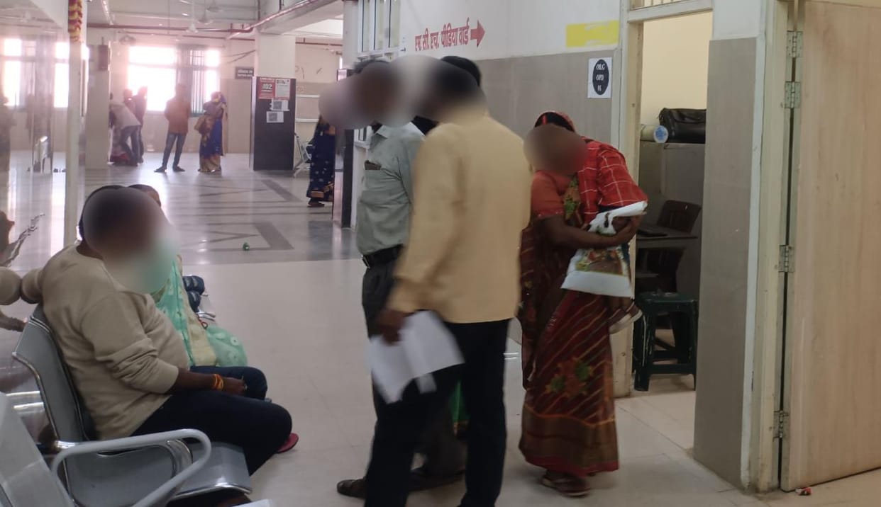 The hospital is divided into three parts, the patient mafia is getting rich