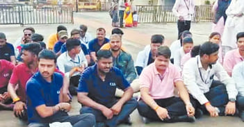 Festival celebrations of outsourced employees of Mahakal temple were dull