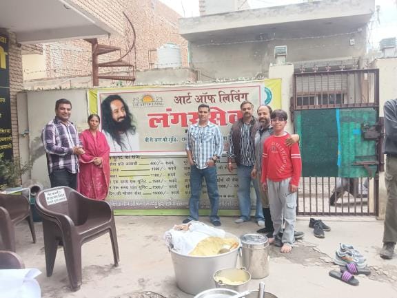 Art of Living started Langar service in Dabwali