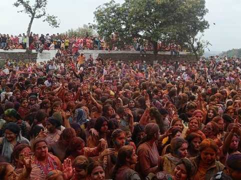 People danced to Ishant's songs at Nurpur Holi festival