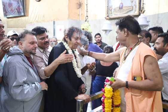 Villain Ranjeet reached to visit Baba Mahakal with film producer Anil Sharma