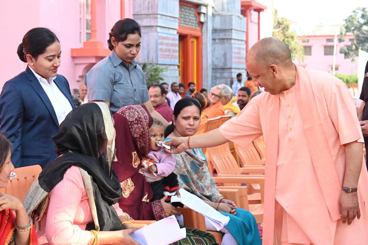 Gorakhpur News: Teach a lesson to the bullies who illegally occupy the land of the poor