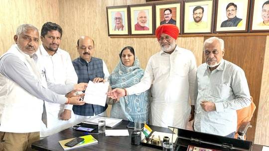 40 nomination papers received for the post of BJP District President, announcement will be made today