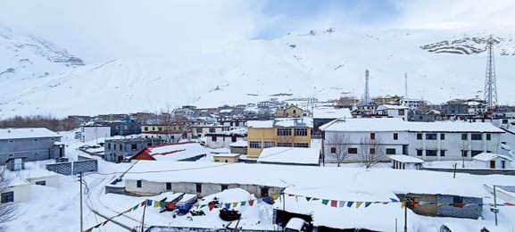December like cold returned in Lahaul valley, people hiding in their homes