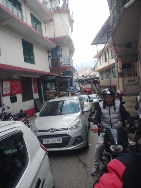 McLeodganj started buzzing with tourists, businessmen were happy