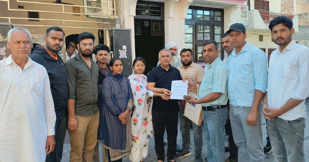 Computer operators submitted a memorandum to the MLA