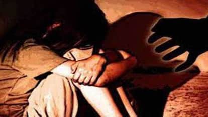 Jhansi: Teenage girls are falling prey to fraudsters